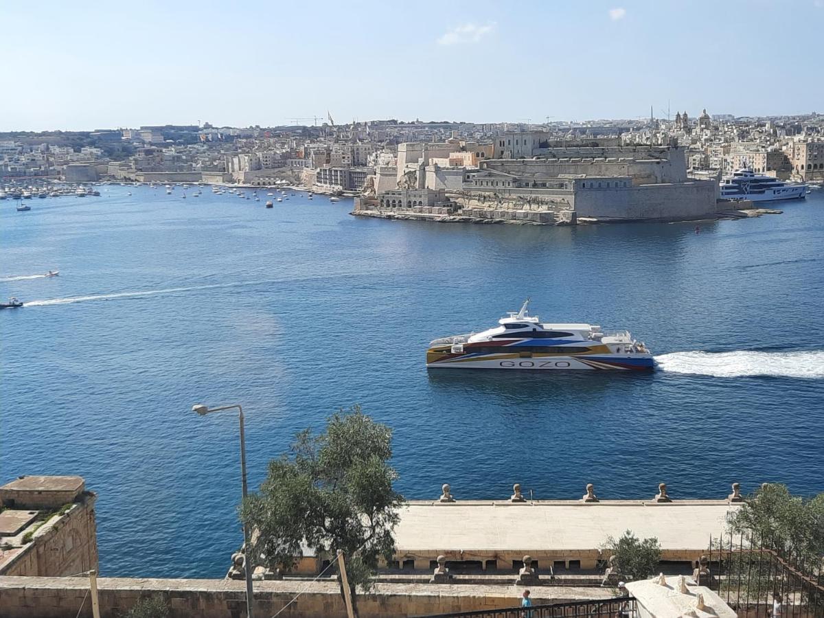 Nr65 Valletta Portview Apartment ภายนอก รูปภาพ